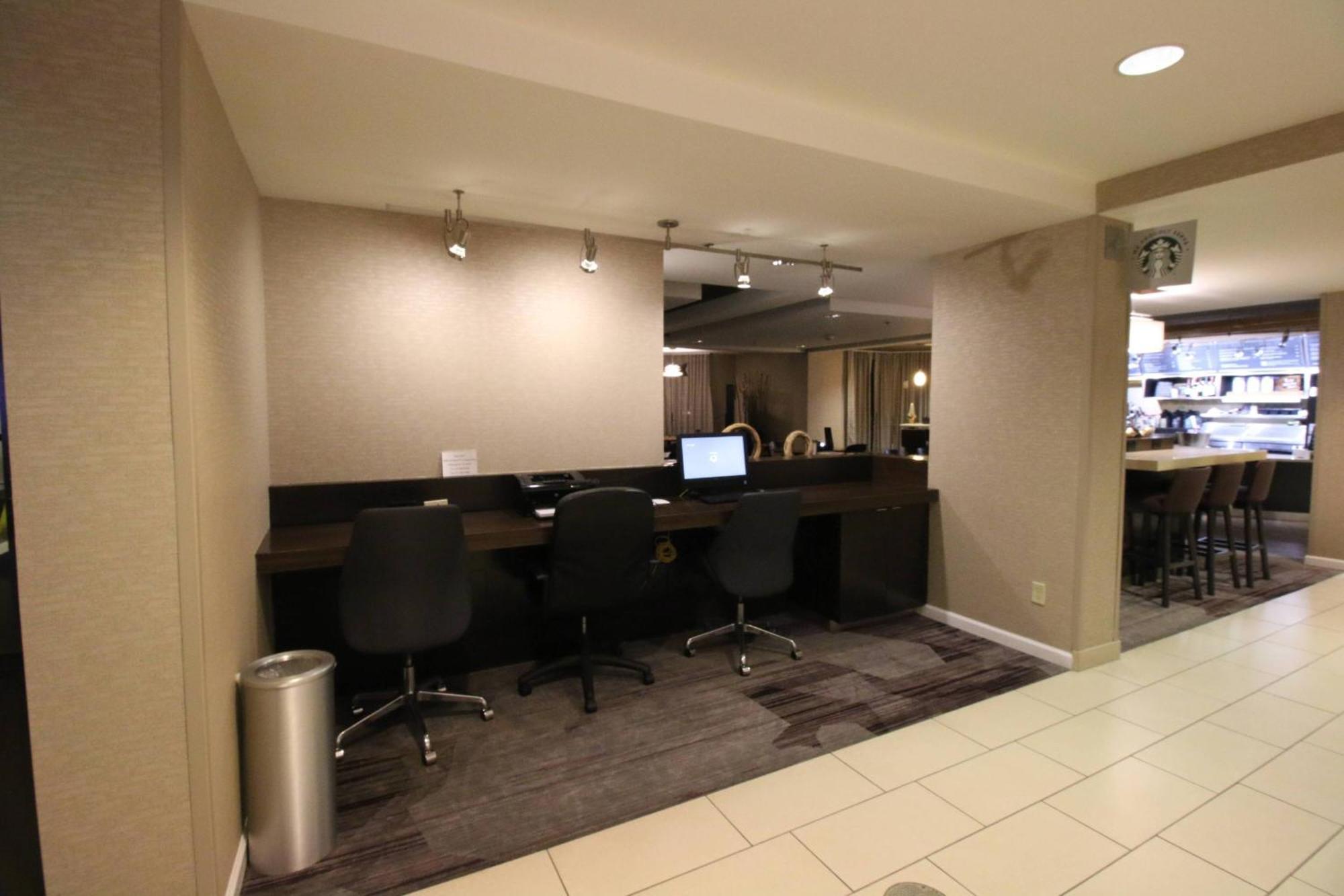 Hotel Courtyard By Marriott Indianapolis South Exterior foto
